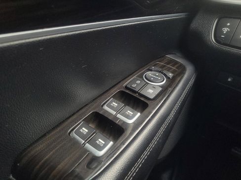Used 2020 Kia Sorento LX FWD image 27
