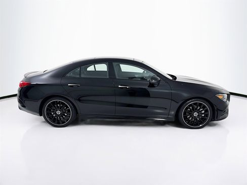 Used 2023 Mercedes-Benz CLA 250 image 9