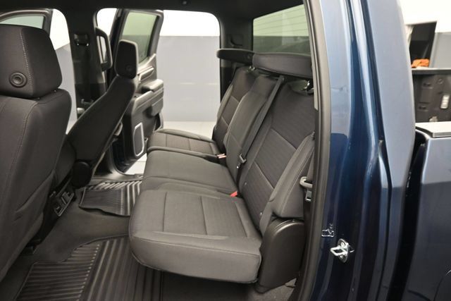 Used 2023 Chevrolet Silverado 1500 LT AWD/4WD image 10