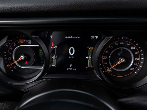 Used 2024 Jeep Wrangler Unlimited Rubicon 392 image 18