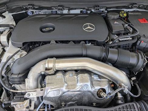 Certified 2025 Mercedes-Benz GLA 250 image 15