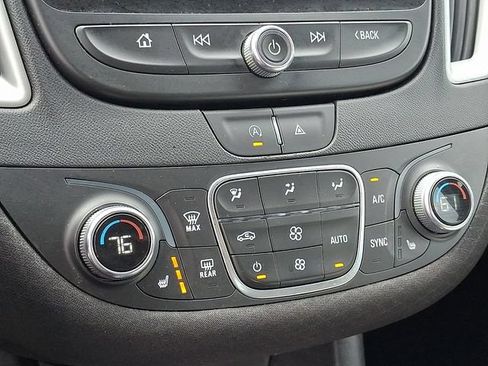 Used 2023 Chevrolet Malibu LT w/ Driver Confidence Package FWD image 11