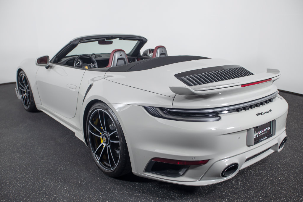 Used 2022 Porsche 911 Turbo S w/ 911 Turbo Sportdesign Package AWD/4WD image 10