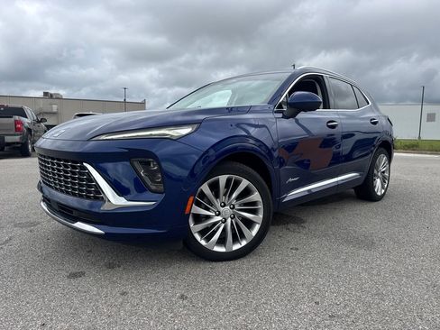 Used 2024 Buick Envision Avenir AWD/4WD image 1