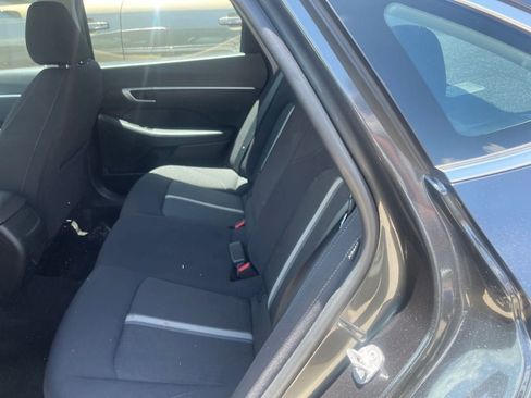 Used 2025 Hyundai Sonata SEL FWD image 8