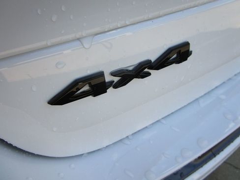 New 2026 Jeep Grand Cherokee L Limited image 10