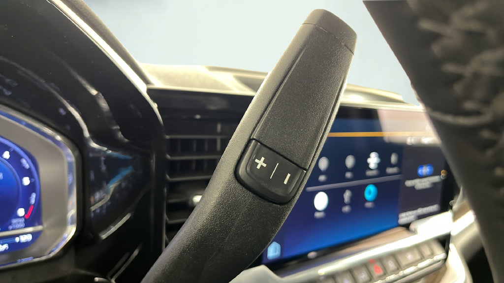 Used 2024 Chevrolet Silverado 1500 LT AWD/4WD image 29
