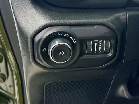 Used 2022 Jeep Wrangler Unlimited Rubicon w/ LED Lighting Group image 10