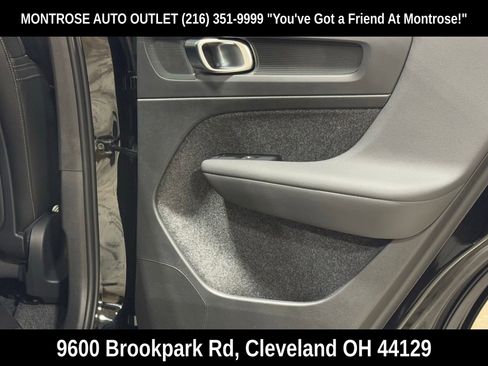 New 2026 Volvo XC40 B5 Plus w/ Protection Package Premier image 40