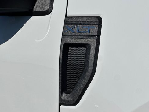 New 2026 Ford Maverick XLT image 24