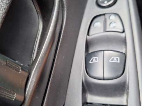 Used 2024 Nissan Kicks S image 20