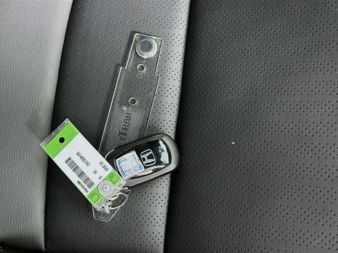 Used 2025 Honda Civic Sport image 33