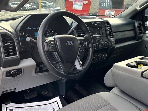 Used 2019 Ford F350 XL w/ Power Equipment Group image 10