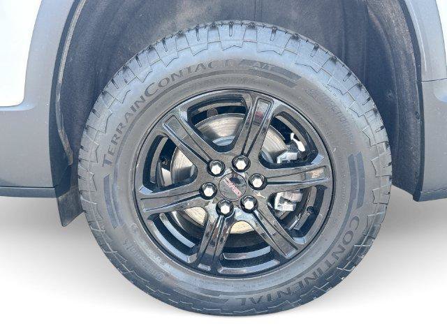 Used 2023 GMC Acadia AT4 w/ Technology Package AWD/4WD image 19