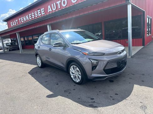 Used 2022 Chevrolet Bolt EUV LT w/ Driver Confidence Package image 1