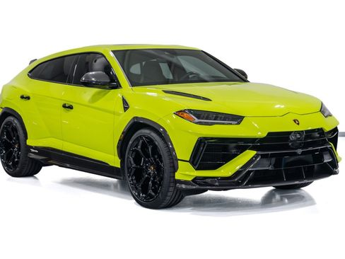 Used 2024 Lamborghini Urus Performante AWD/4WD image 2
