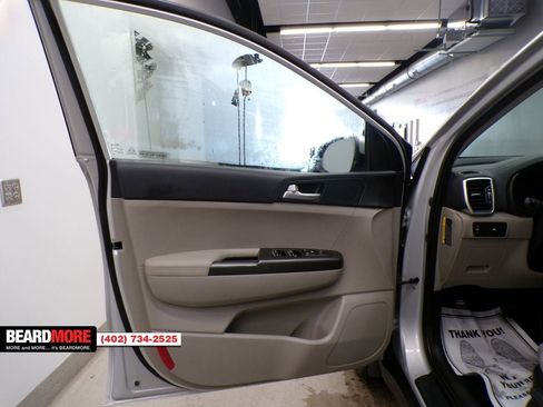 Used 2020 Kia Sportage LX image 14