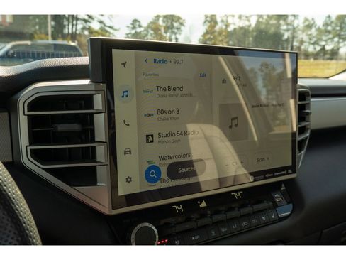 Used 2024 Toyota Tundra Limited image 20