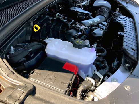 Used 2024 Jeep Grand Cherokee Altitude RWD image 17