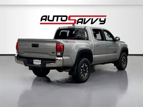Used 2019 Toyota Tacoma w/ TRD Off-Road Package image 7