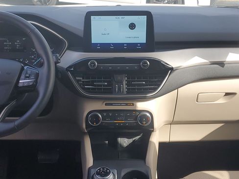 Used 2022 Ford Escape SEL FWD image 17