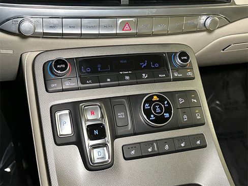 Used 2020 Hyundai Palisade Limited w/ Winter Weather Package image 31