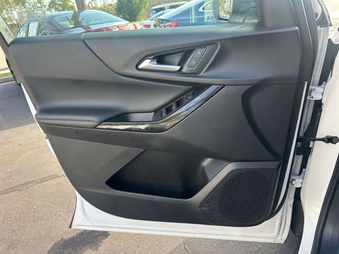 Used 2025 Chevrolet Equinox LT image 20