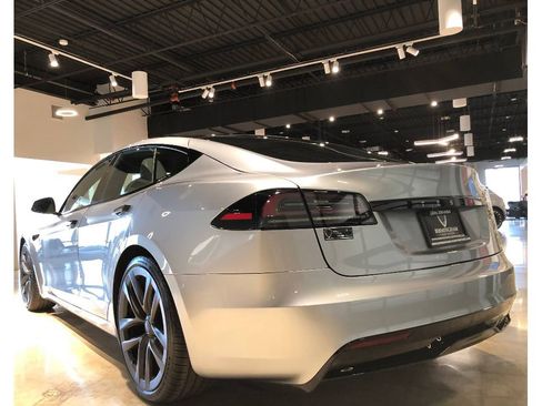 Used 2024 Tesla Model S image 17