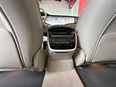 Used 2022 Mercedes-Benz EQS 580 4MATIC Sedan image 29