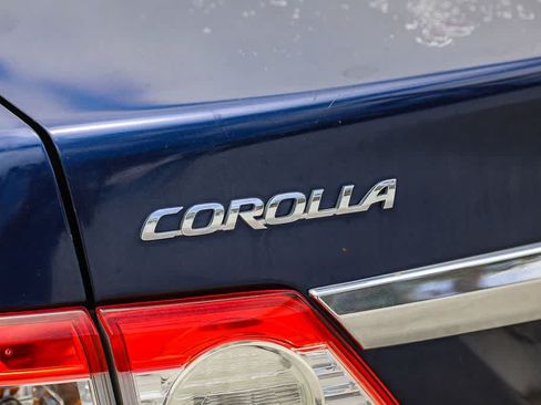 Used 2012 Toyota Corolla L FWD image 10