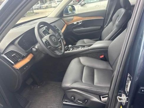 Used 2024 Volvo XC90 T8 Plus w/ Protection Package image 2
