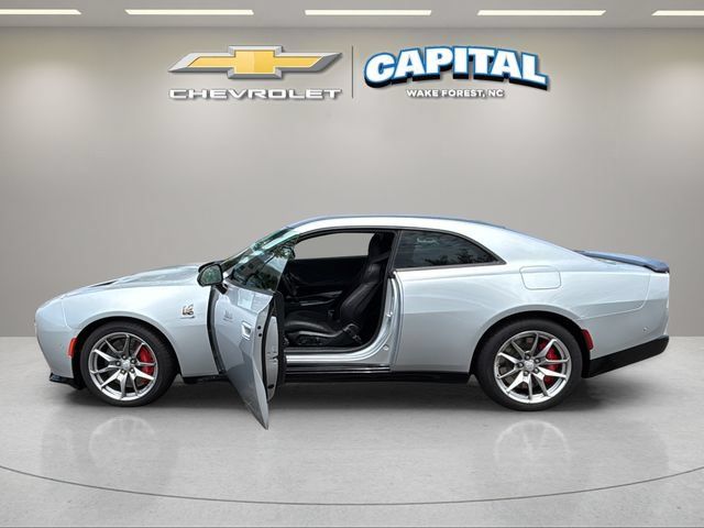 Used 2025 Dodge Charger Daytona Scat Pack w/ Track Pack AWD/4WD image 10