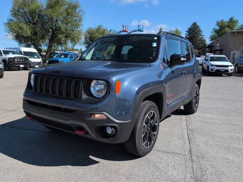 Certified 2023 Jeep Renegade Trailhawk AWD/4WD image 4