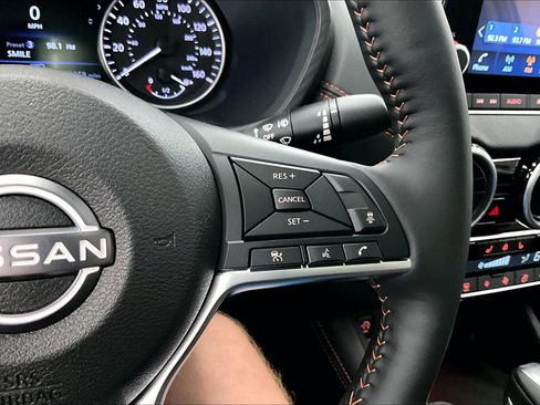 New 2025 Nissan Sentra SR w/ SR Premium Package FWD image 24