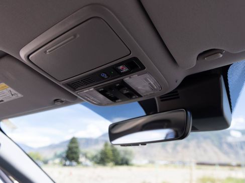 Used 2021 Honda Pilot Touring image 31