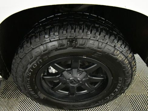 Used 2021 Chevrolet Tahoe Z71 w/ Z71 Signature Package image 17