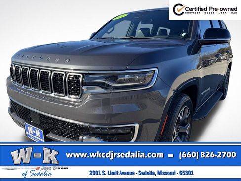 Certified 2024 Jeep Wagoneer Series III AWD/4WD image 8