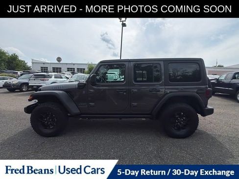 Used 2024 Jeep Wrangler Unlimited AWD/4WD image 4