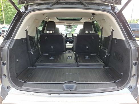 Used 2022 Nissan Pathfinder Platinum w/ Cargo Package AWD/4WD image 27