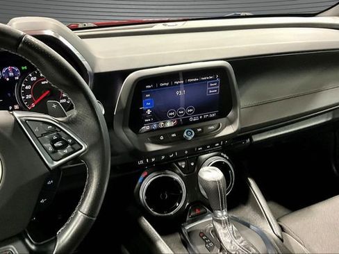 Used 2022 Chevrolet Camaro SS RWD image 9