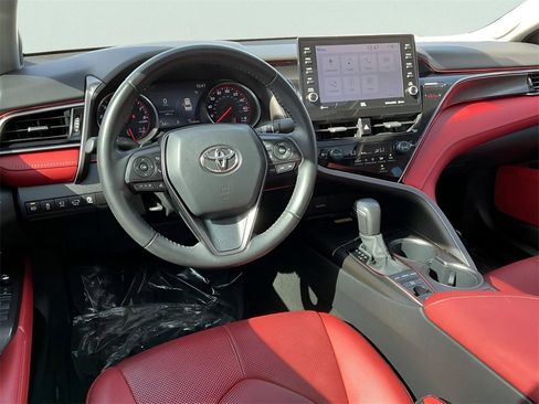 Used 2022 Toyota Camry XSE image 23
