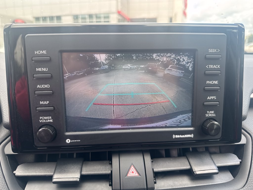 Used 2021 Toyota RAV4 XLE w/ Convenience Package AWD/4WD image 18