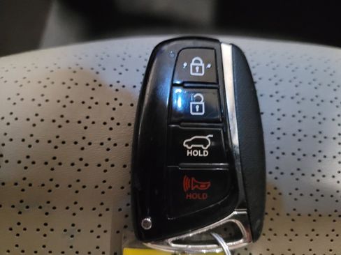 Used 2014 Hyundai Santa Fe Sport w/ Premium Equipment Package 03 FWD image 32