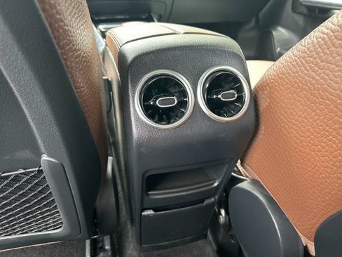 Used 2022 Mercedes-Benz GLA 250 4MATIC image 15