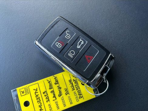 Used 2023 Land Rover Range Rover SE image 29