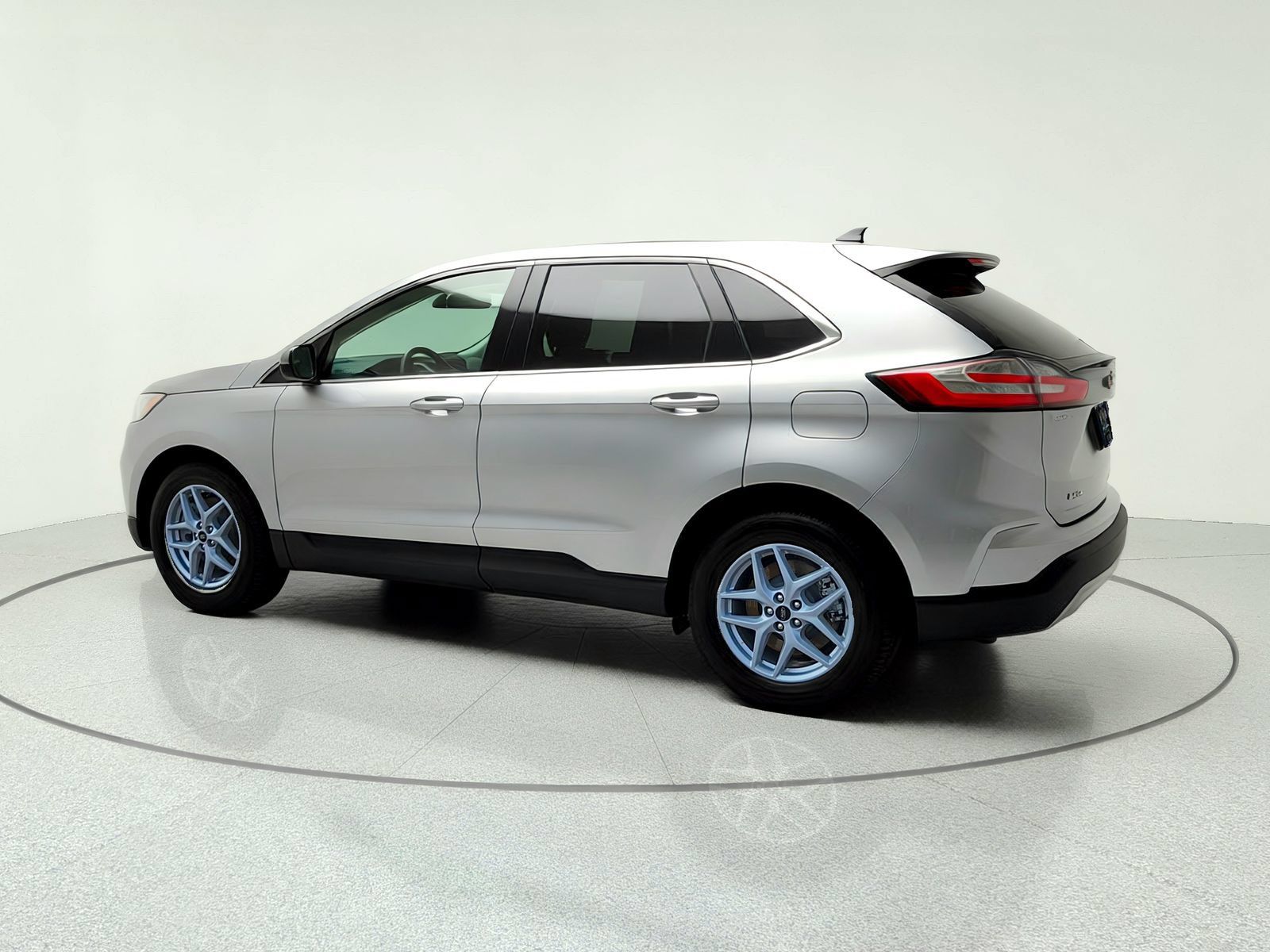 Used 2024 Ford Edge SEL w/ Convenience Package AWD/4WD image 5