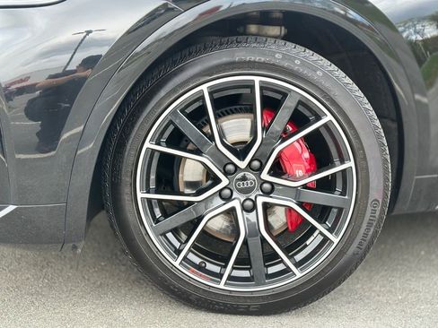 Used 2023 Audi SQ5 Premium Plus w/ Premium Plus Package AWD/4WD image 2