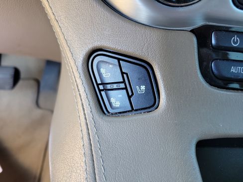 Used 2019 GMC Yukon SLT w/ Open Road Package image 22