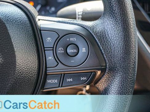 Used 2025 Toyota Corolla LE FWD image 24