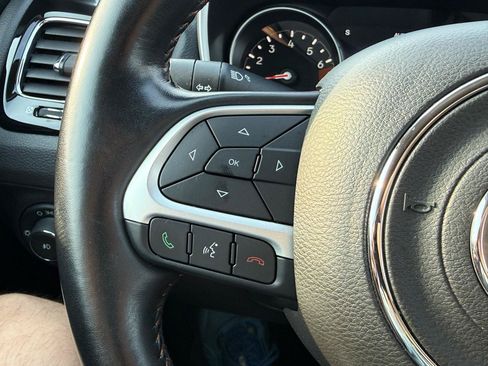 Used 2021 Jeep Compass Limited AWD/4WD image 17